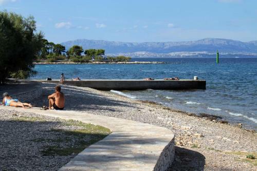 Apartments With A Parking Space Supetar (brac) - 6036