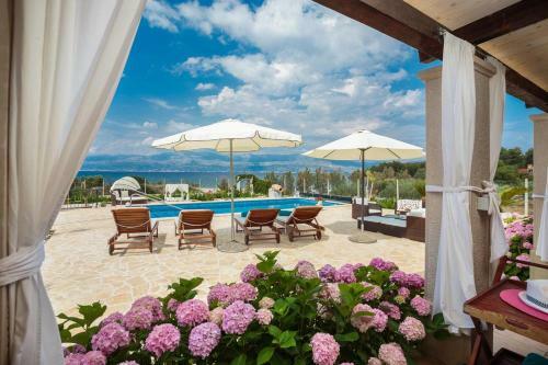 Seaside Luxury Villa With A Swimming Pool Mirca (brac) - 16183