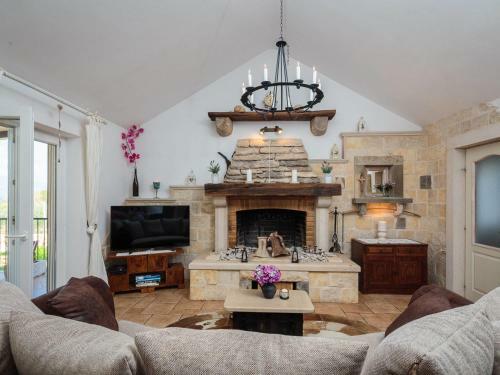 Holiday Home Villa Mutnik