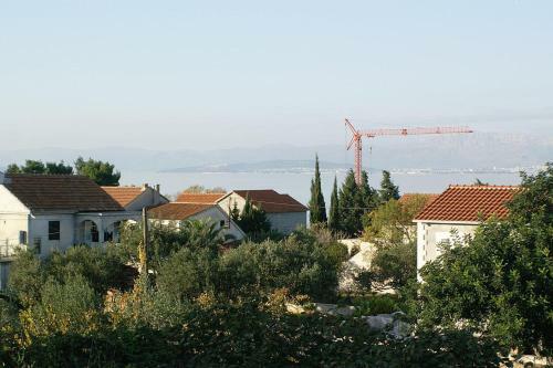 Apartments With A Parking Space Mirca (brac) - 730