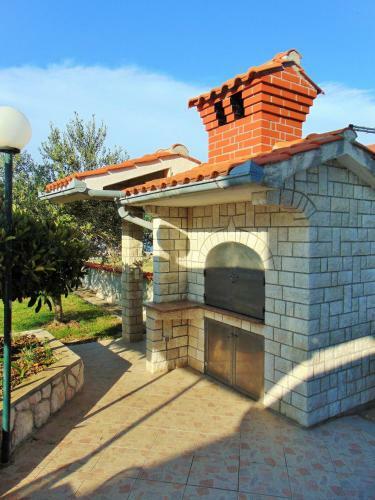 Apartment In Supetarska Draga 34570