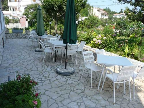Apartment In Supetarska Draga 17862