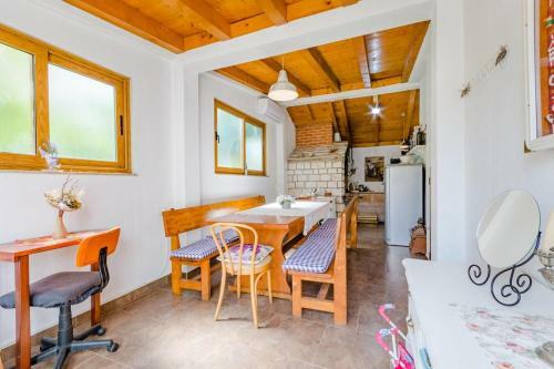Apartment Sutivan 2842g