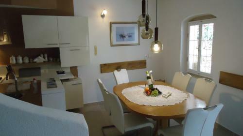 Seaside Holiday House Sutivan (brac) - 16300
