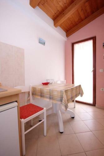 Apartments By The Sea Sutomiscica (ugljan) - 912