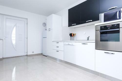 Sea Sound Apartments Rea