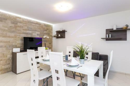 Sea Sound Apartments Rea