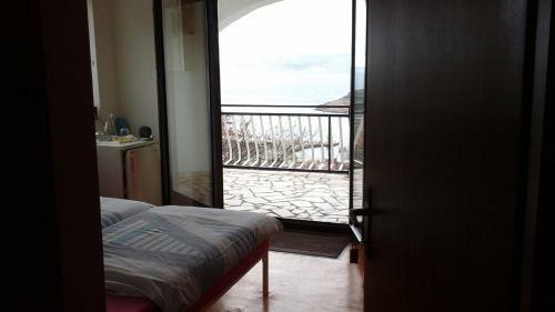 Hostal Rooms Marica