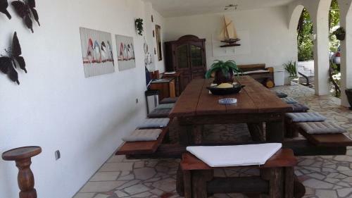 Hostal Rooms Marica