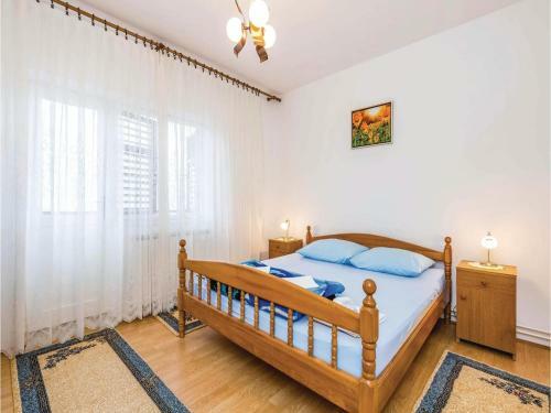 Apartment Lopci I