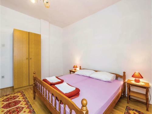 Apartment Lopci I