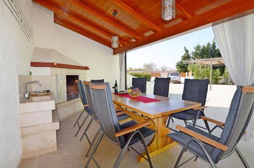 Holiday Home Villa Deal