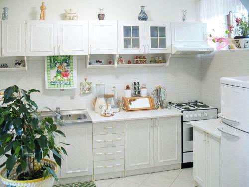 Holiday Home Maria (roj317)