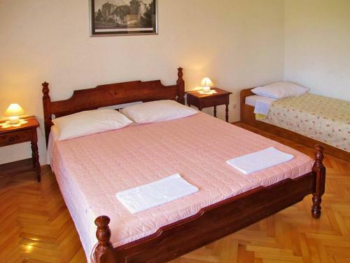 Holiday Home Karla (roj305)