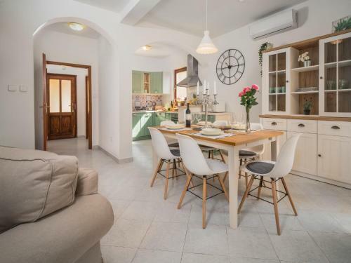Holiday Home Villa Chiara