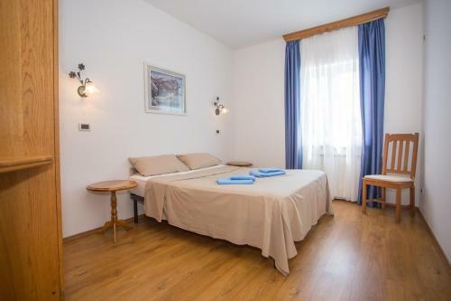 Hostal Apartment Comlex Villa Maja In Tar