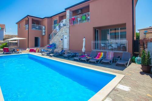 Hostal Villa Valtrazza