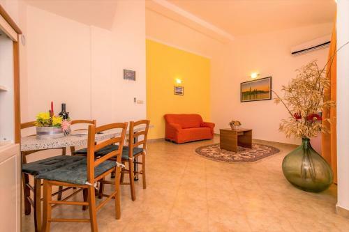Hostal Villa Valtrazza