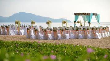 Hotel Holiday Inn Resort Phuket Mai Khao Beach