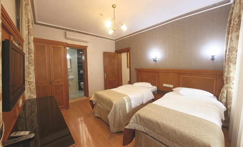 Hotel New House