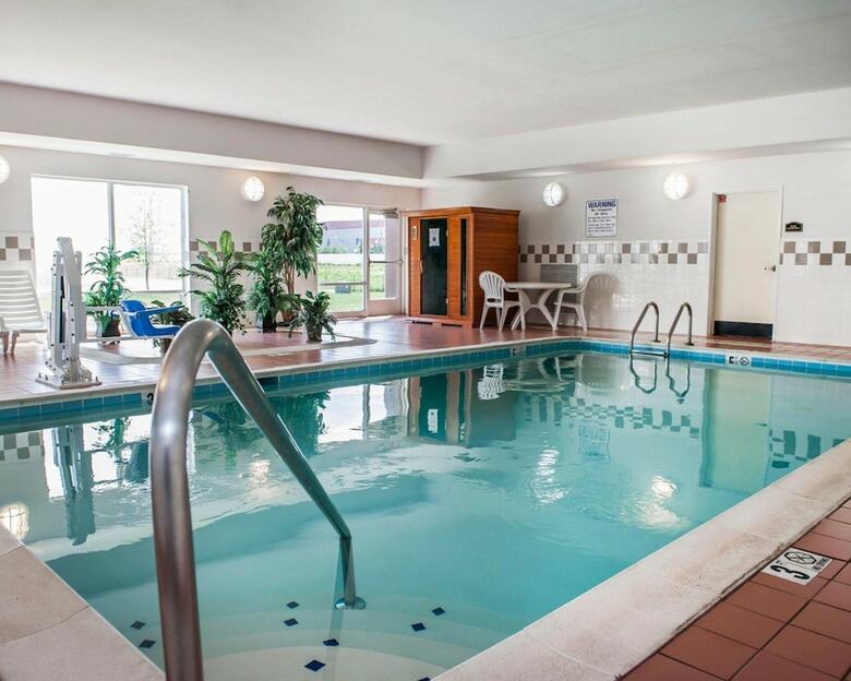 Hotel Comfort Suites