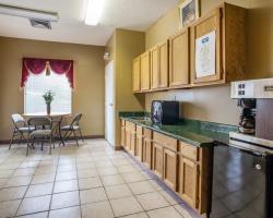 Hotel Rodeway Inn