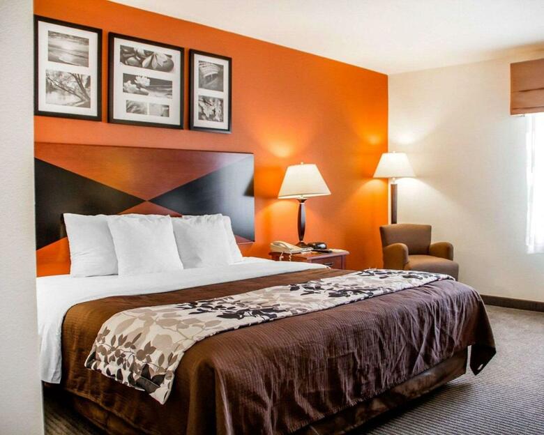 Hotel Sleep Inn & Suites