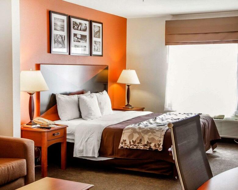 Hotel Sleep Inn & Suites