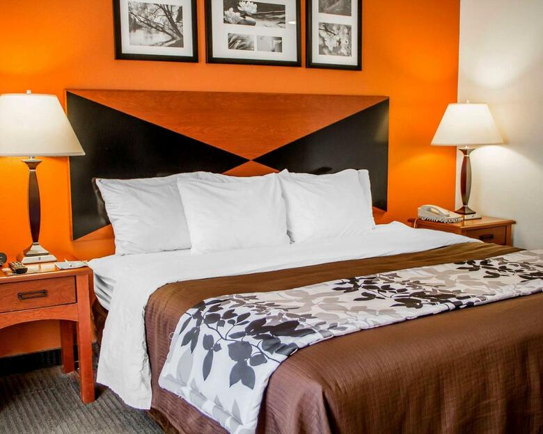 Hotel Sleep Inn & Suites