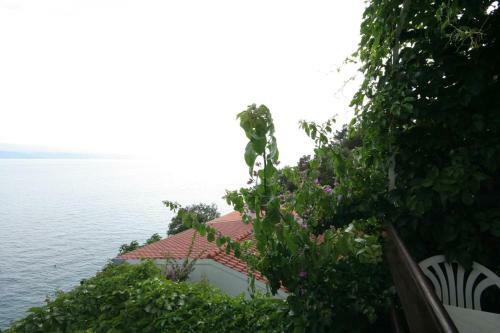 Apartments By The Sea Stanici (omis) - 4585