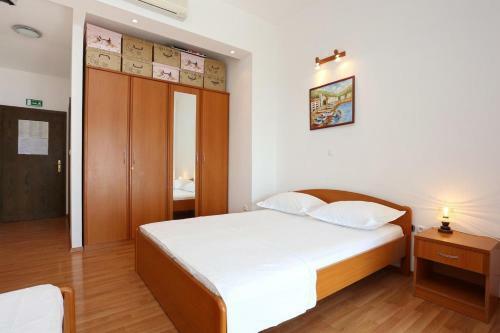 Apartments By The Sea Stanici (omis) - 10305