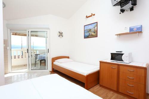 Apartments By The Sea Stanici (omis) - 10305