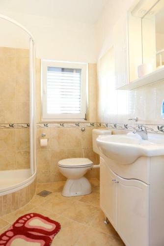 Apartments By The Sea Stanici (omis) - 10305