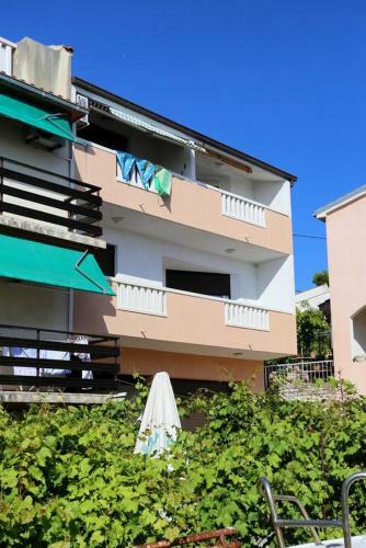 Apartments By The Sea Stanici (omis) - 10305