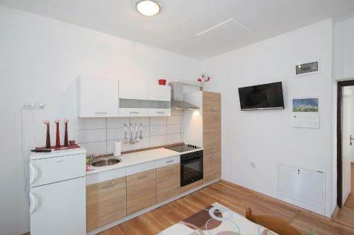 Apartments Floras
