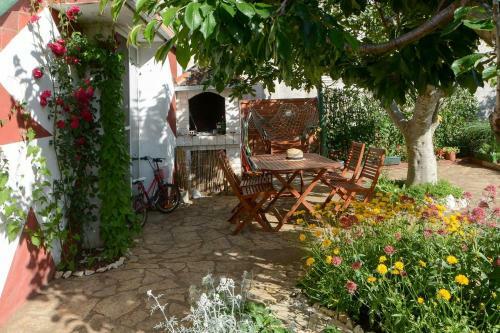 Apartments By The Sea Tkon (pasman) - 820