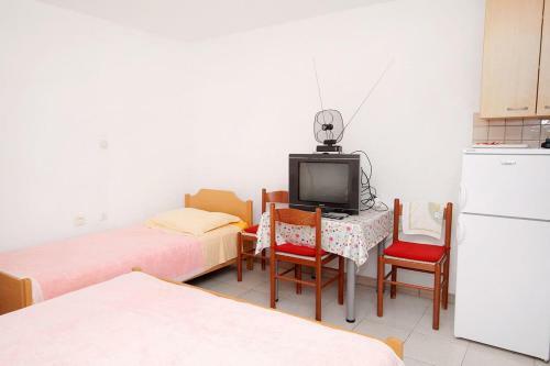 Apartments By The Sea Tkon (pasman) - 698