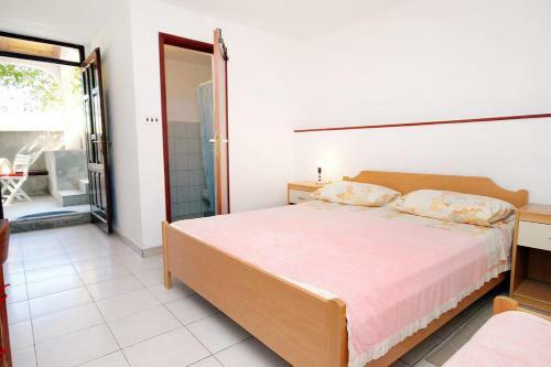 Apartments By The Sea Tkon (pasman) - 698