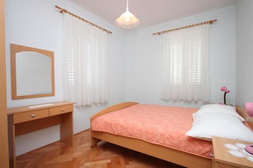 Apartments With A Parking Space Tkon (pasman) - 6216