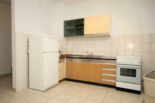 Apartments By The Sea Tkon (pasman) - 8376