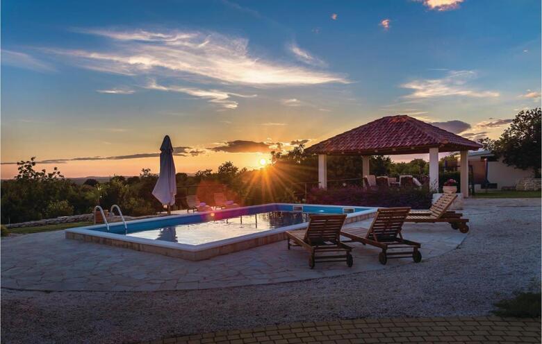 Holiday Home Trbounje Cevidi