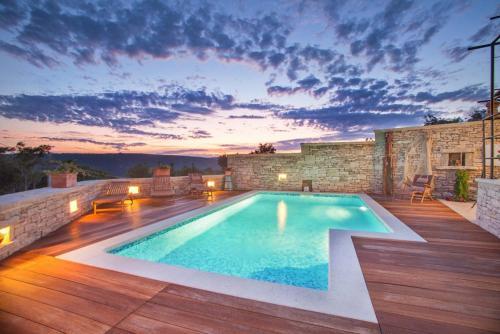 Trgetari Villa Sleeps 6 Pool Air Con Wifi