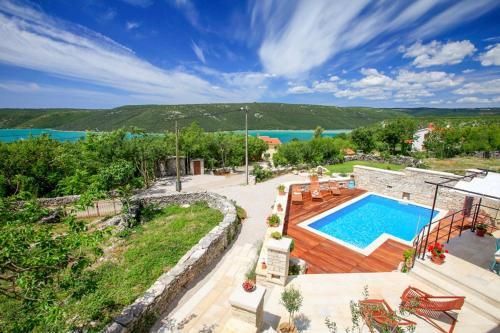 Trgetari Villa Sleeps 6 Pool Air Con Wifi