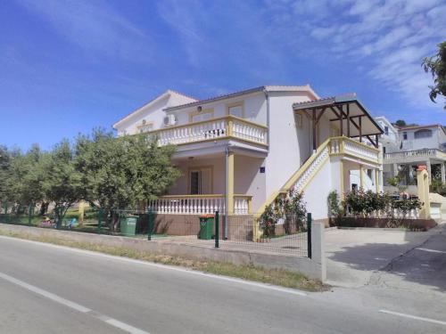 Apartments With A Parking Space Tribunj (vodice) - 13319