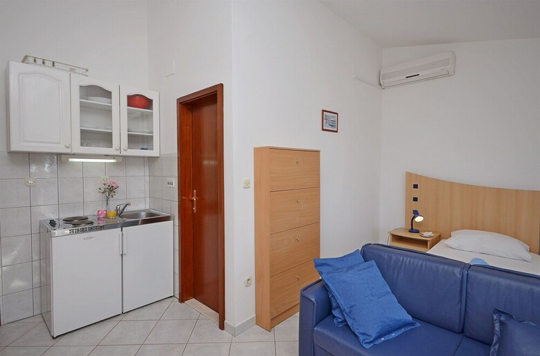 Apartments Mira