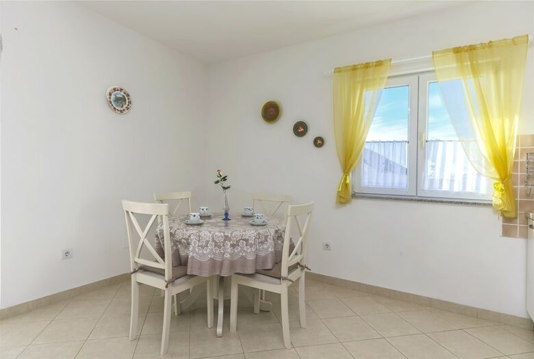 Apartment Ljiljana