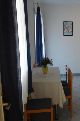 Apartment Tribunj 12144b