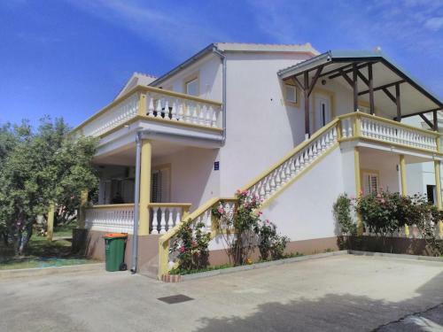 Apartment Tribunj 13319b