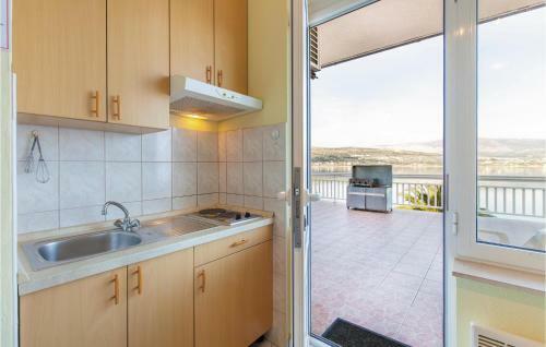 Apartment Mastrinka With Sea View III