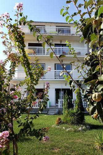Apartment Vranjes